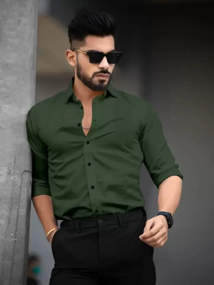 Tiexa Men Solid Formal Green Shirt